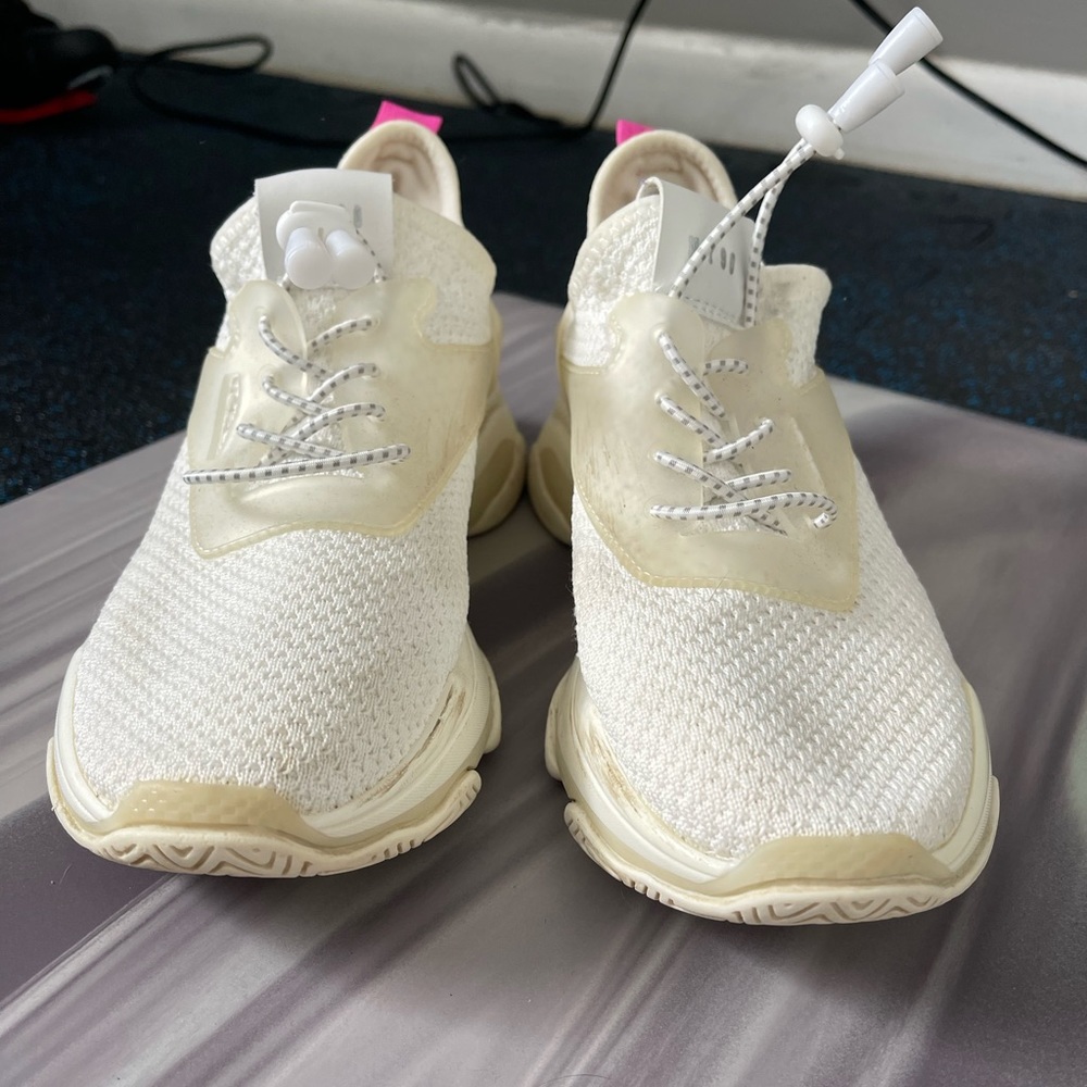 Steve Madden sneakers